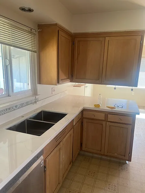 3 bed, 1159 sqft, $2,950 — Photo 4