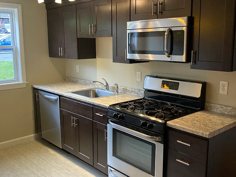 255 Nesmith St #1 — Photo 3