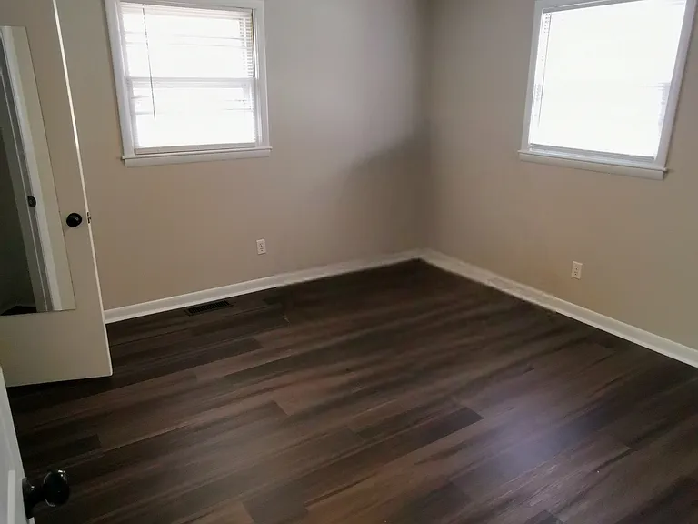 107 Wisconsin Ave — Photo 11