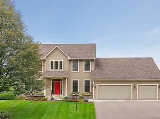 882 Saint Moritz, Victoria, MN 55386
