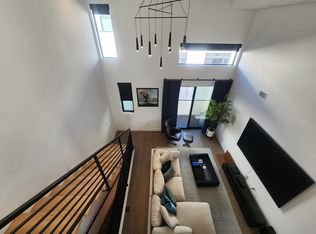 11314 W Raitt Ln, North Hollywood, CA 91606