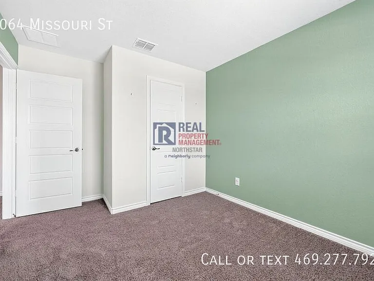 2064 Missouri St — Photo 17