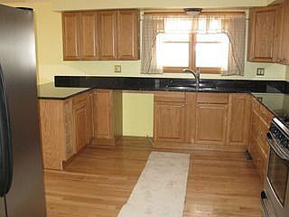 2nd image of 2801 Spring Rd