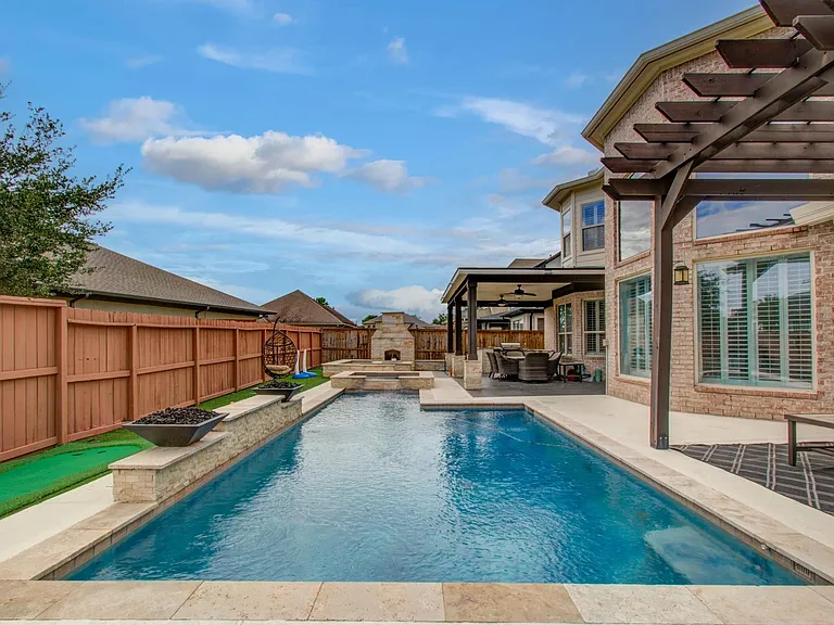 18807 Oriole Point Ct — Photo 45