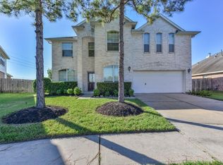 11332 Summit Bay Dr, Pearland, TX 77584