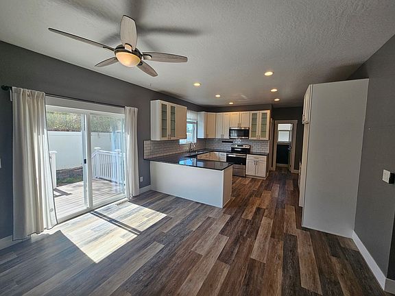 5th image of 13502 W 10th Ave