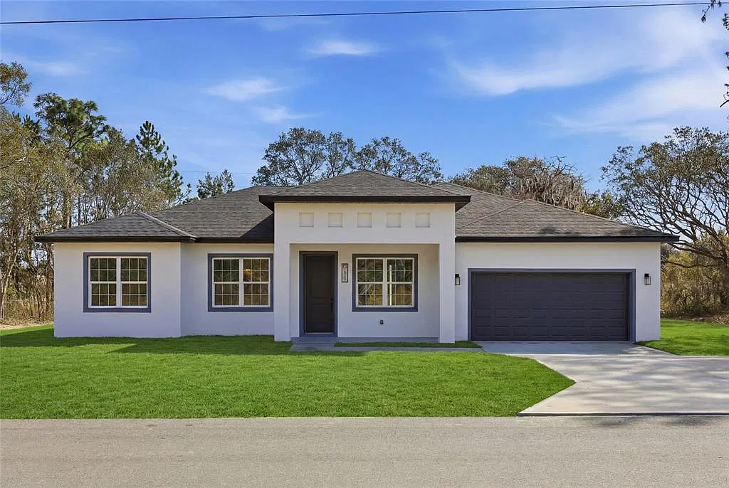 4 bed, 3.0 bath, 1802 sqft, $2,300 — Photo 1