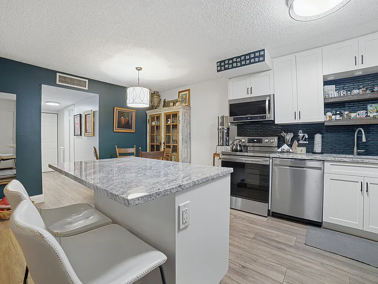 9412 S Belfort Cir #115 — Photo 7