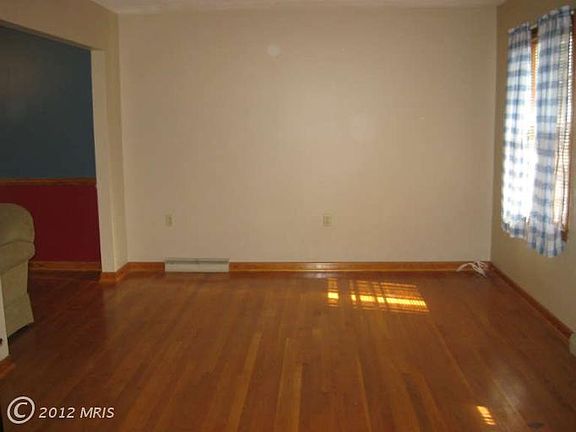 4th image of 5211 Highview Ave