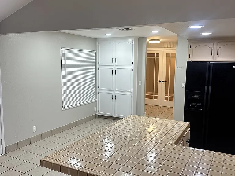 9340 Zambra Way — Photo 6
