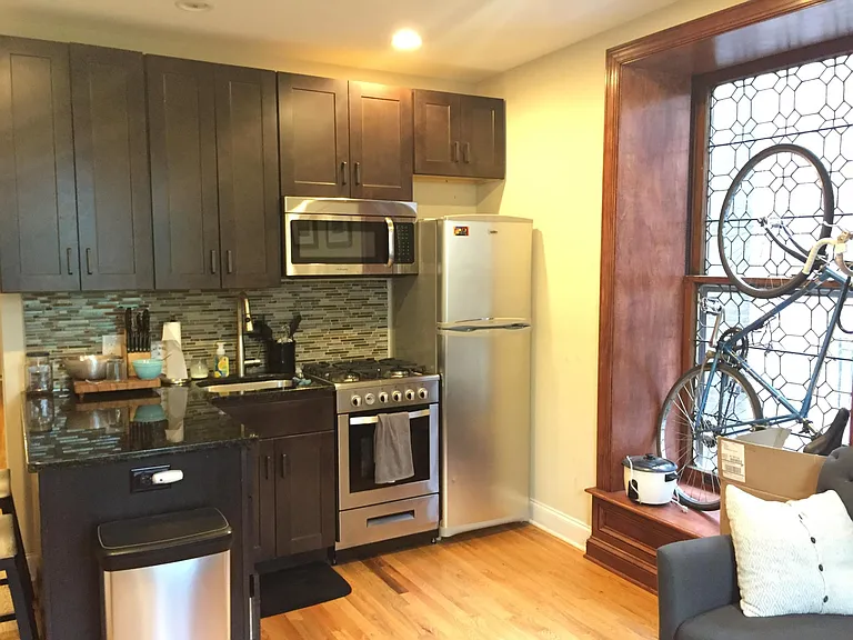 1613 Spruce St #2R — Photo 1