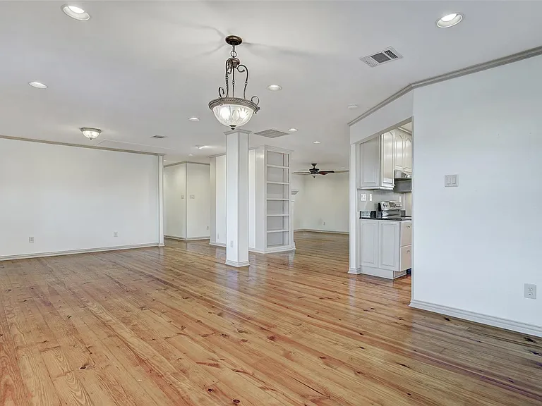 800 County Road 117 — Photo 19