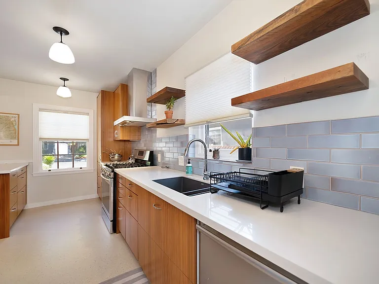 1250 Perkins Way — Photo 18