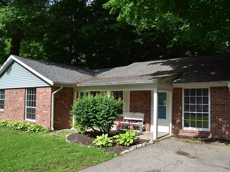1st image of 335 Beechwood Ct #A
