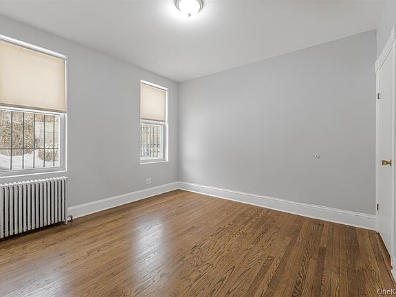 3rd image of 95 Palisade Ave #1