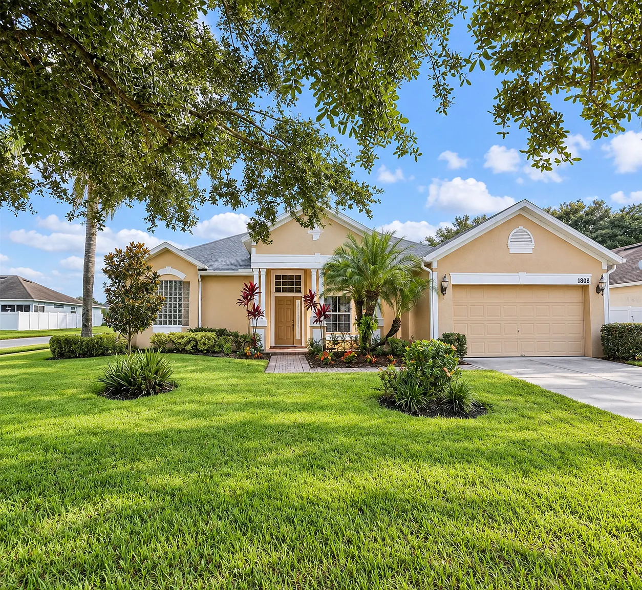 4 bed, 2378 sqft, $2,995 — Photo 1