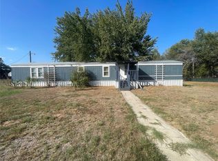 233 Vista Ct, Springtown, TX 76082