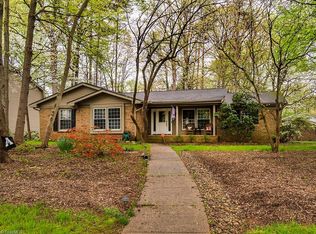 1712 Scarborough Rd, High Point, NC 27265