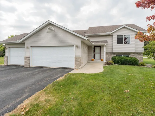 577 Wood Cir, Winthrop, MN 55334