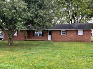 725 Darbyshire Rd, Sabina, OH 45169