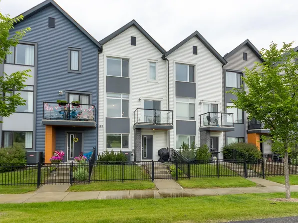 1010 Rabbit Hill Rd SW #75, Edmonton, AB T6W 4G7
