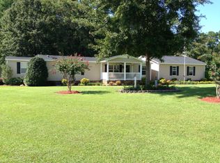 1208 Beaver Dr, Manning, SC 29102