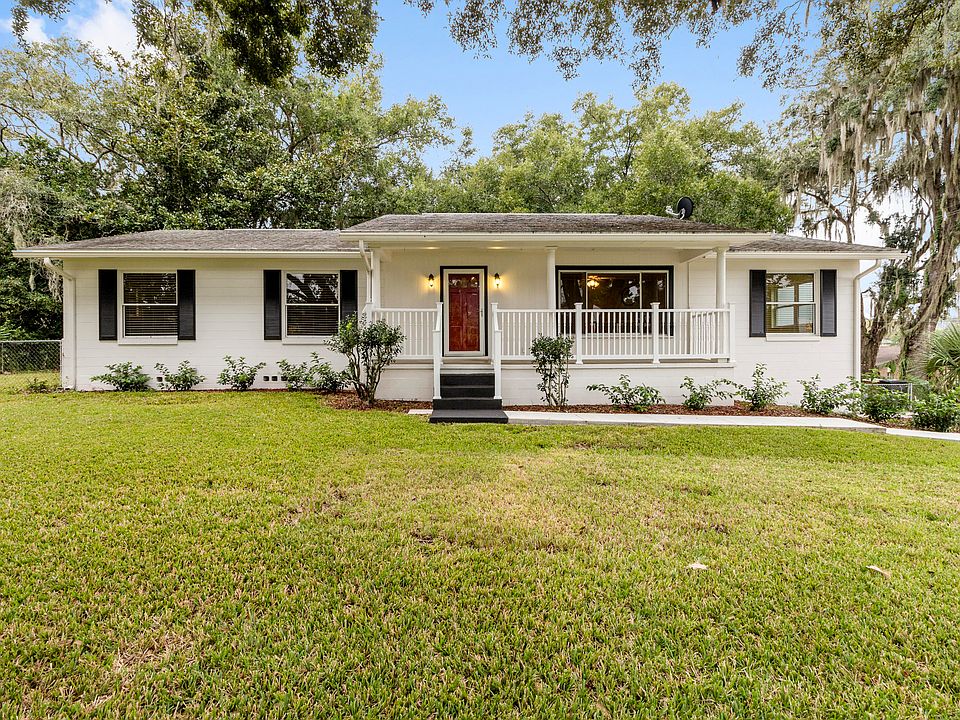 1st image of 1732 SE Lake Weir Ave
