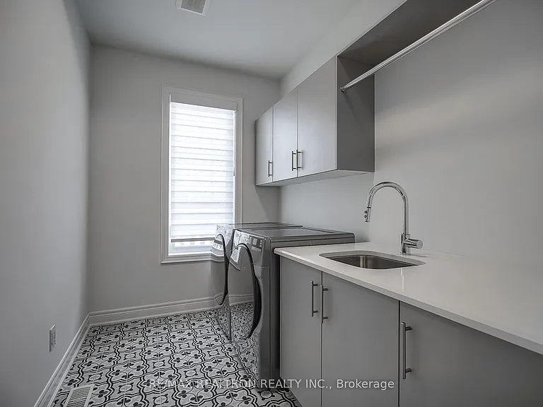 9480 Bayview Ave #4A — Photo 15