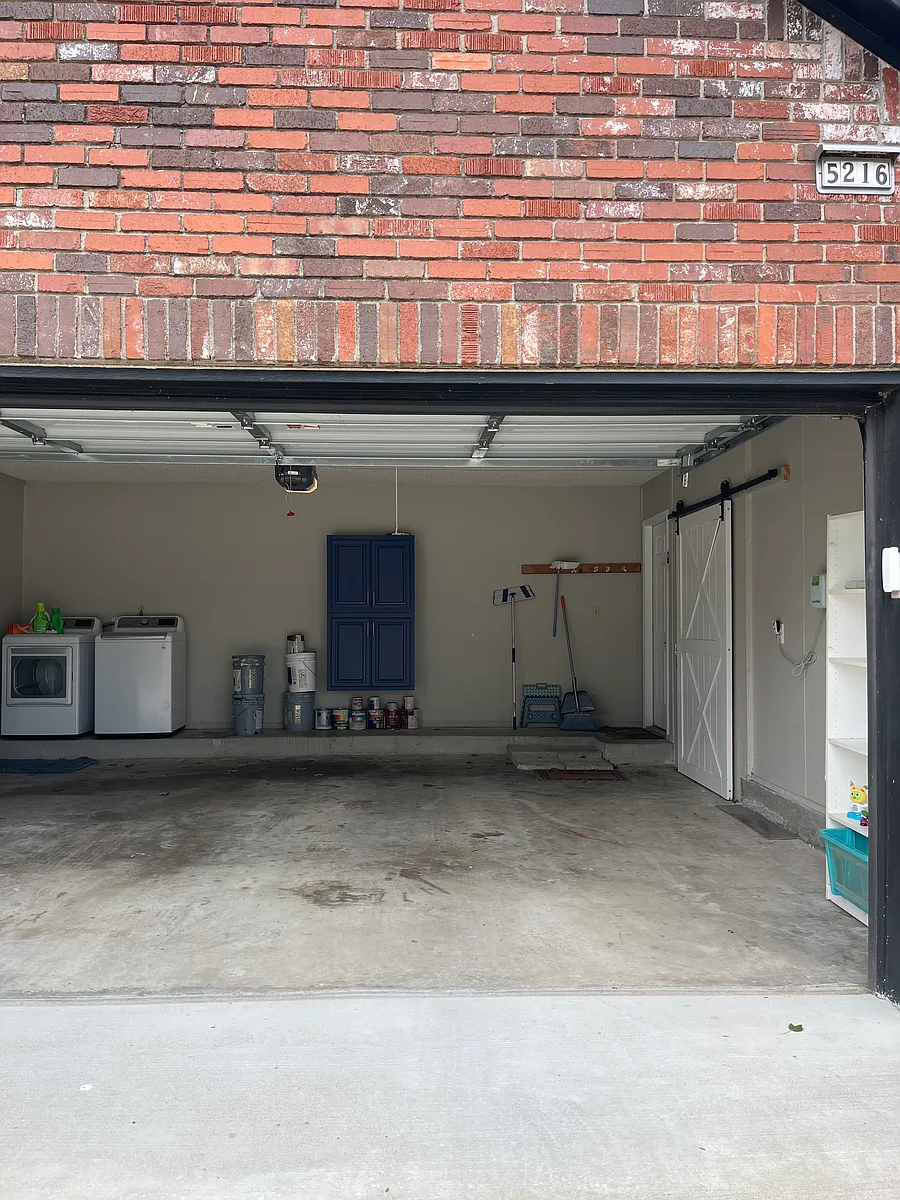 Building Photo - 5216 E 89th Ct S