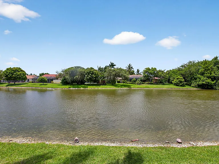 10305 Crosswind Rd — Photo 43