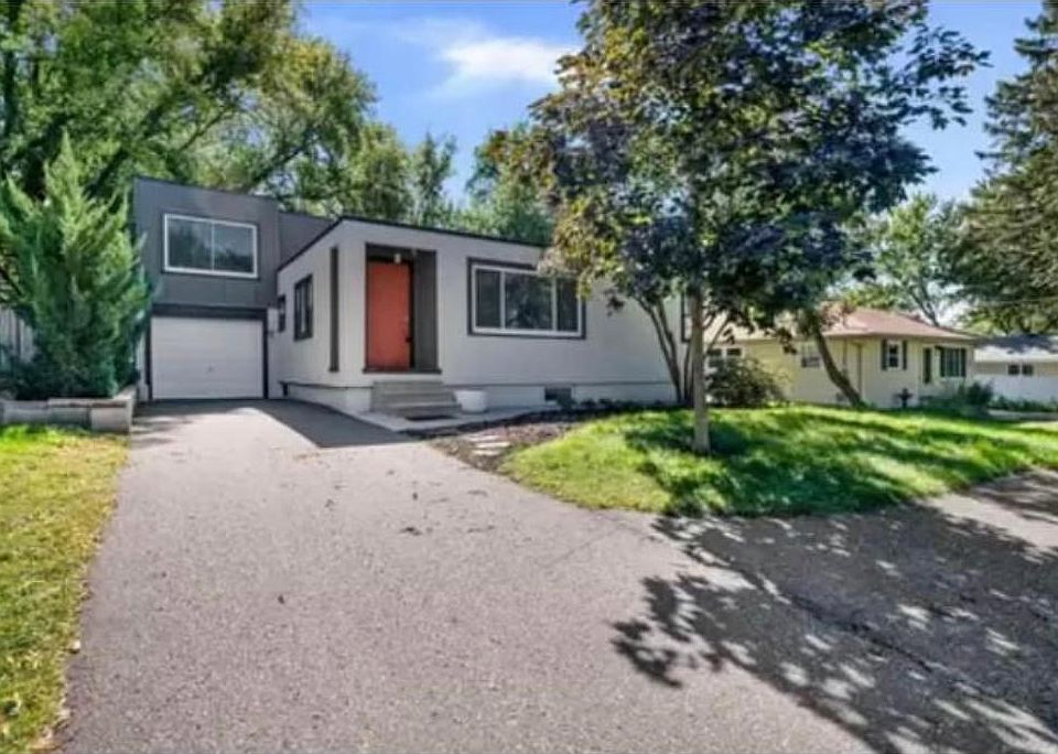 448 County Road B2 W, Roseville, MN 55113 | Zillow - 1955 County Road B2 W Roseville Mn 55113