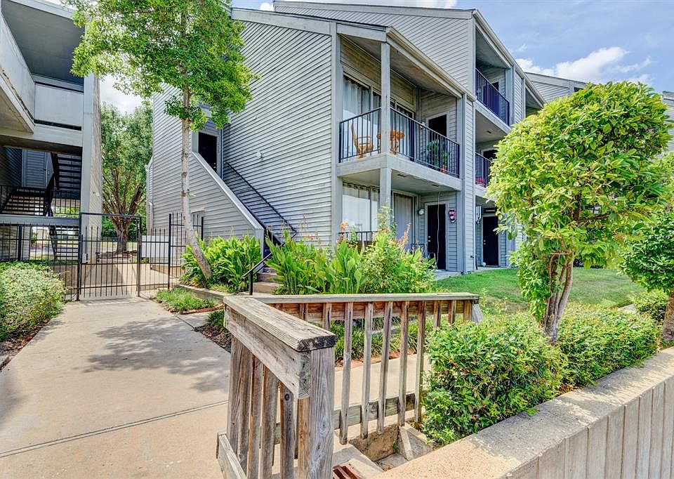 1st image of 12500 Melville Dr APT 233