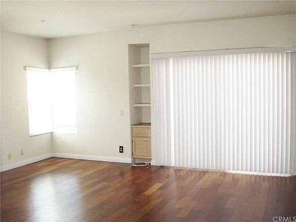 4th image of 422 California St Unit E