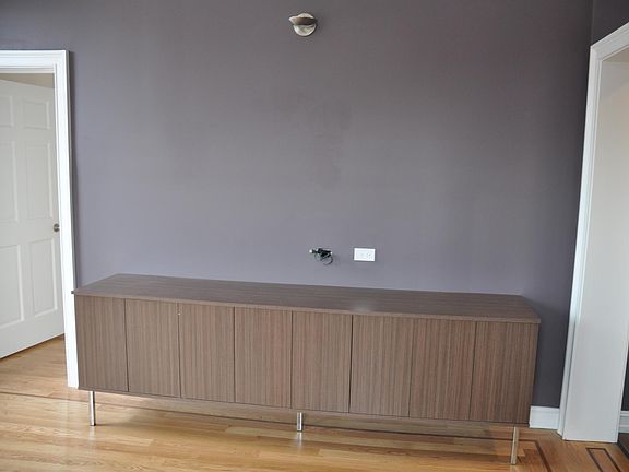 5th image of 2108 N Kenmore Ave #1
