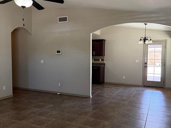 3rd image of 7036 Long Meadow Dr