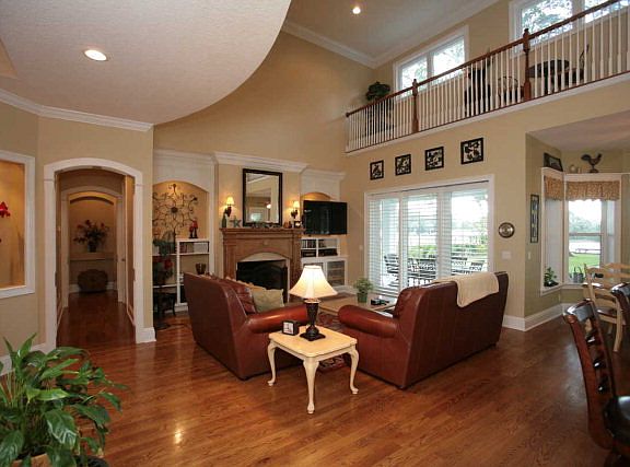 5th image of 10 Hammock Oak Ct