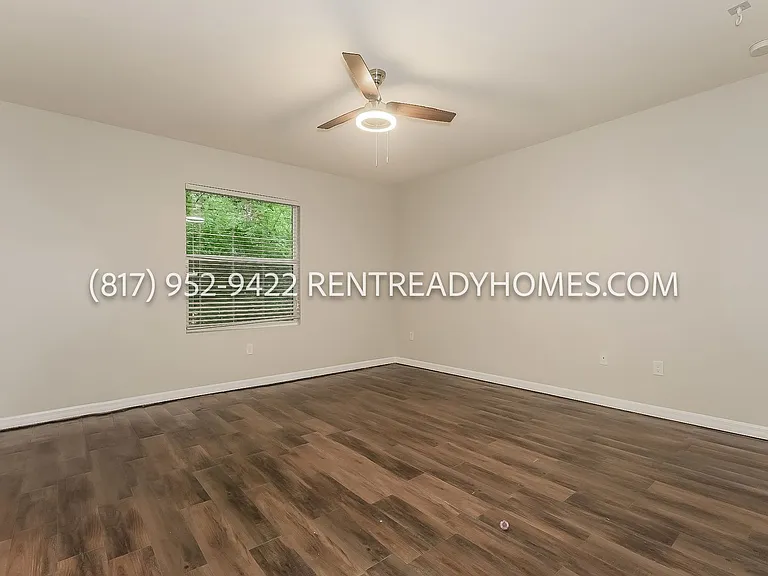 3943 Claybrook Dr — Photo 14