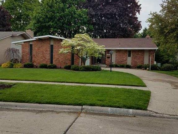2nd image of 35048 Wood St
