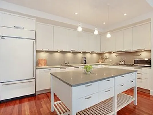 Rented by Corcoran | media 18