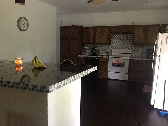3rd image of 101 S Archer St