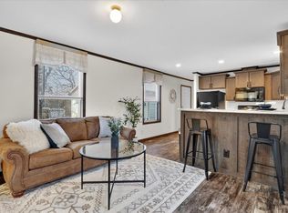 96 Falling Creek Circle #96, Janesville, WI