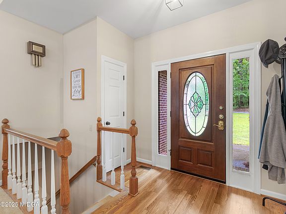 3rd image of 507 N Green Cir