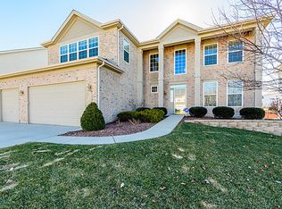 528 Barclay Dr, Bolingbrook, IL 60440
