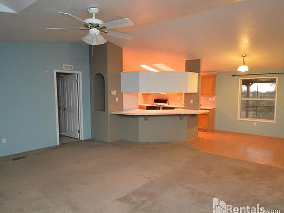 4th image of 6915 N Prairie Dr