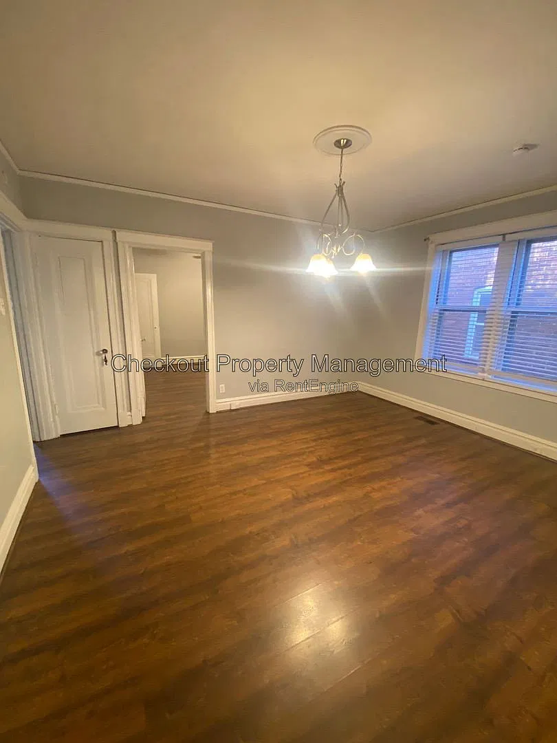 2 bed, 1.0 bath, 1000 sqft, $1,295 — Photo 3