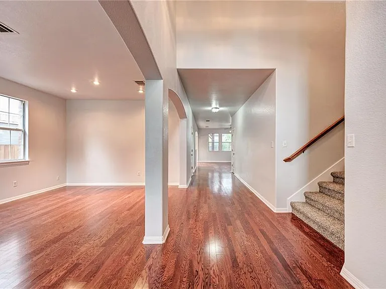 604 Spanish Oak Ter — Photo 5
