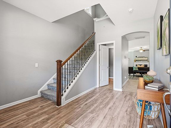 3rd image of 334 Bay Village Ln