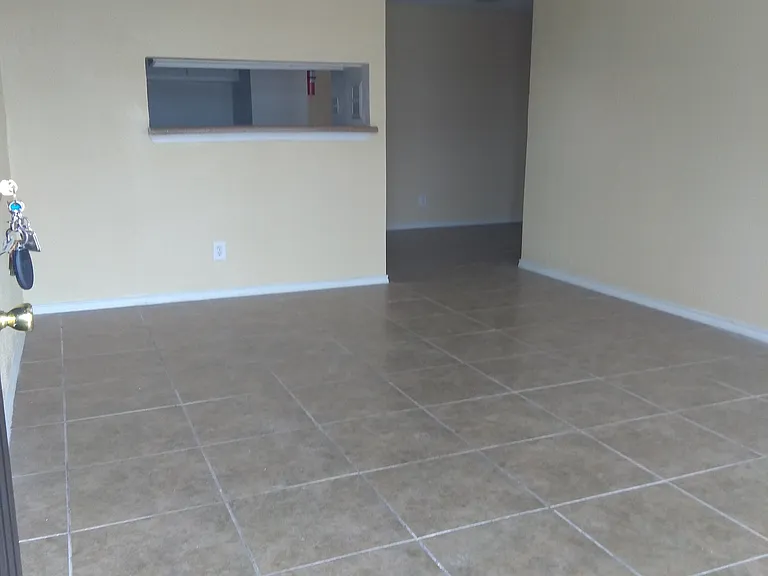 4300 S Shaver St — Photo 18