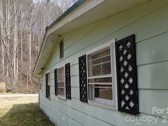 4th image of 1905 Little Creek Rd