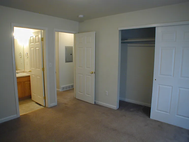3830 Gregg Way — Photo 7
